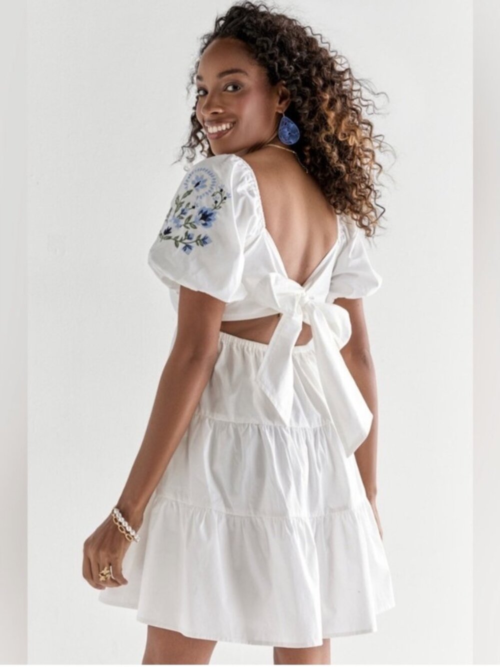 NWT Francesca's Mi Ami Cordelia Embroidered Bow Back Mini Dress XS Graduation